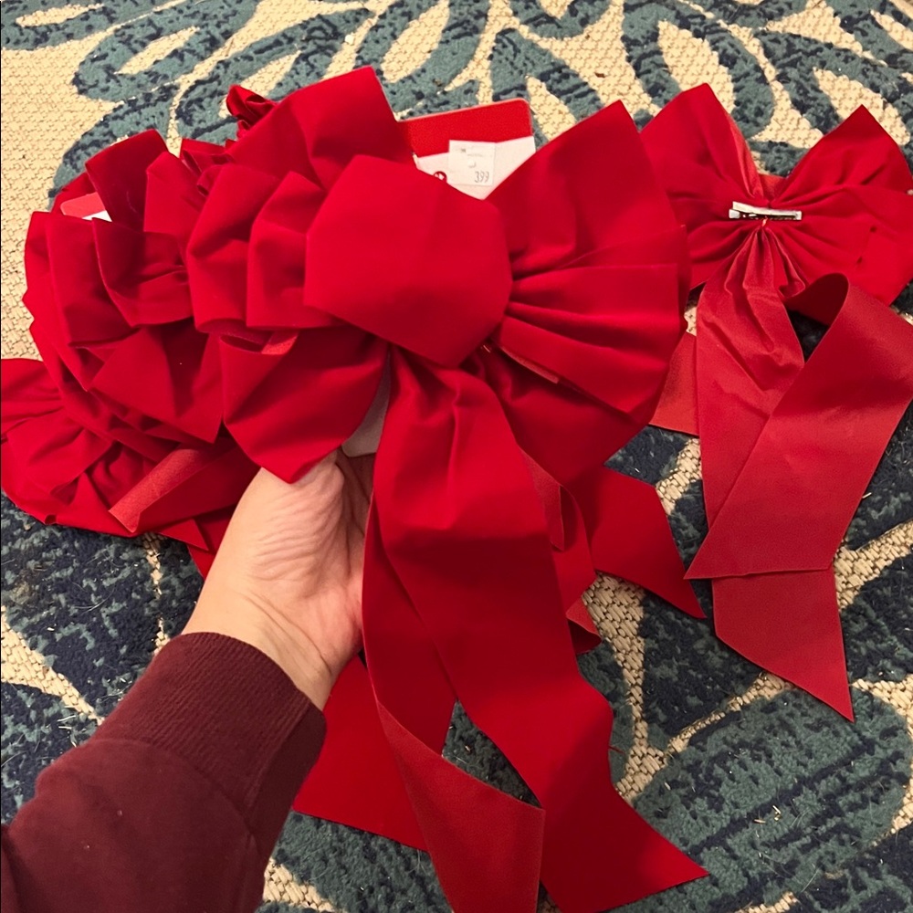 NWT SET OF 10 XMASS BOWS